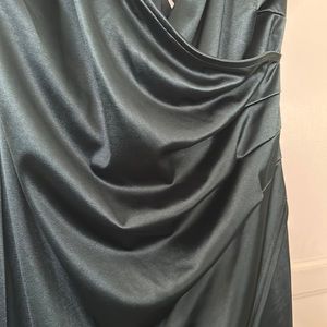 Windsor emerald green dress